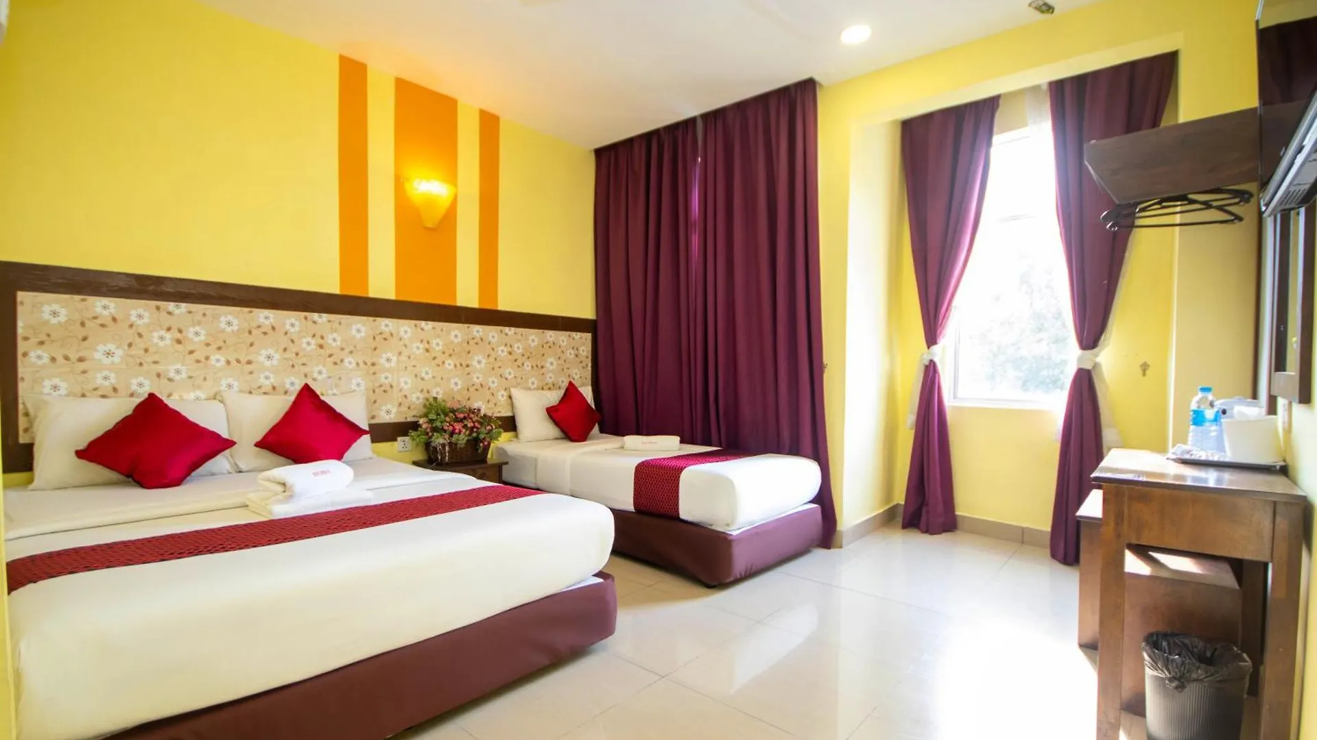 Sun Inns Permas Jaya Johor Bahru 3*,